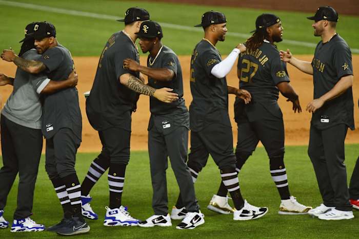 The American League celebrates winning the 2022 MLB All-Star game.